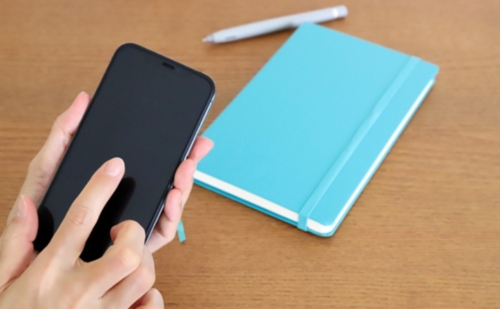 スマホとメモ帳